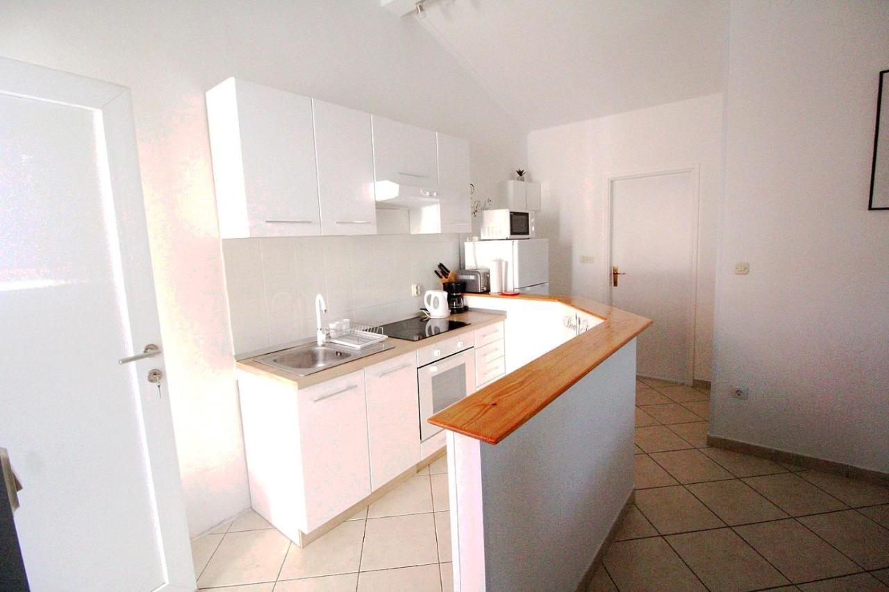 Apartman Eli 2 Ровин Екстериор снимка