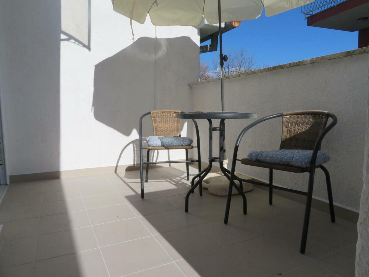 Apartman Eli 2 Ровин Екстериор снимка